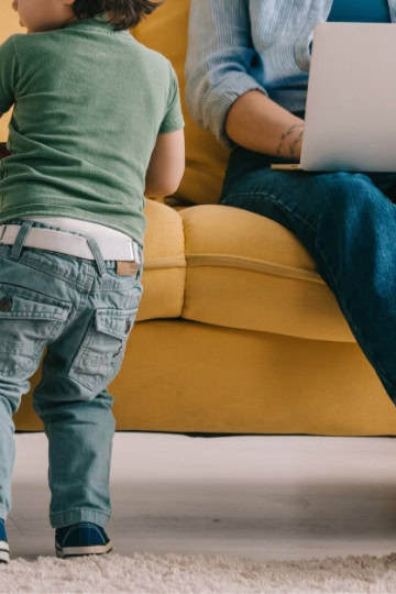 Should I Be a Stay at Home Mom? A Work at Home Mom? Or a Working Mom? Pros, Cons, Tips, & a Quiz