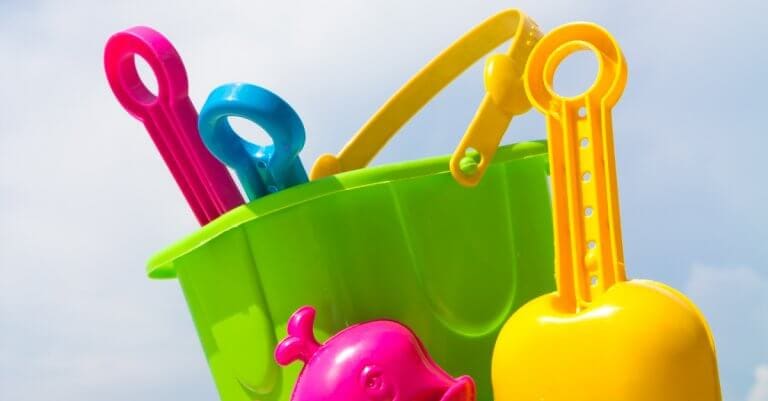 Surviving Summer With Kids | 14 Sanity-Saving Tips For Overwhelmed Parents