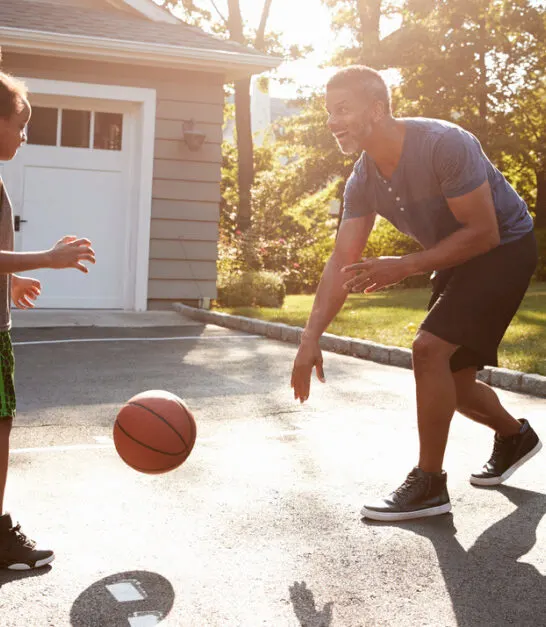 17 Backyard Basketball Games to Play With Your Kids