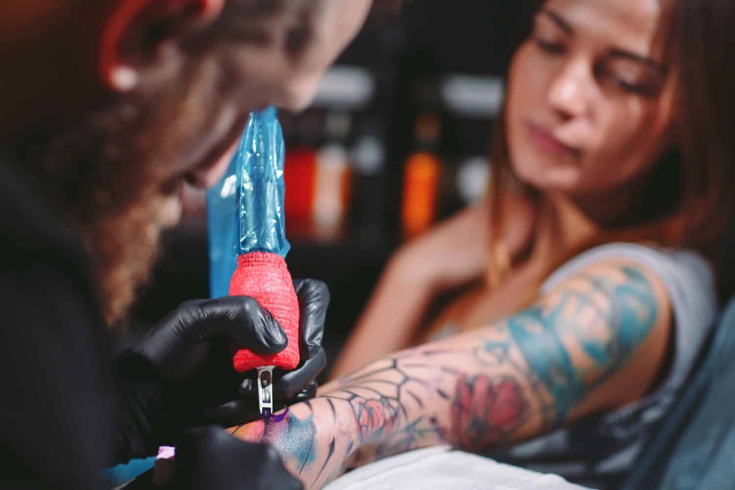 Best Lotion to Keep Tattoos Bright | Top 10!