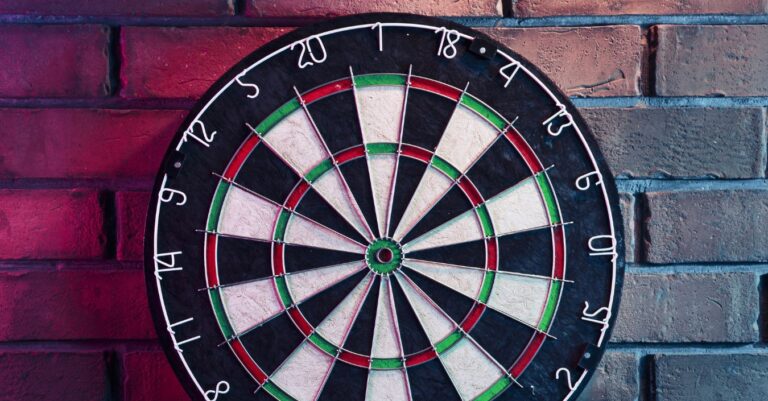 10 Dart Board Games to Play With Family & Friends