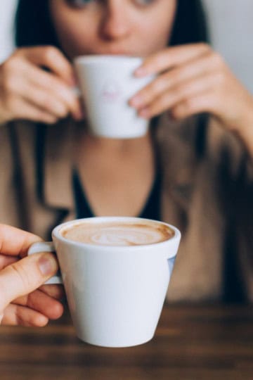 How to Be a Good Host | 21 Ways to Make Your Home a Guest Favorite
